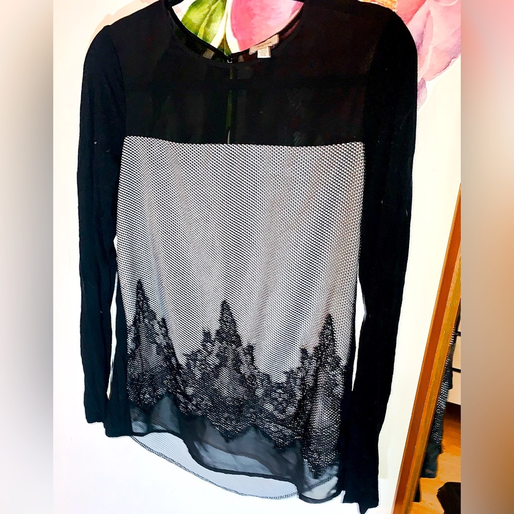 TRISTAN 🩶 NWOT .beautiful long sleeves shirt.